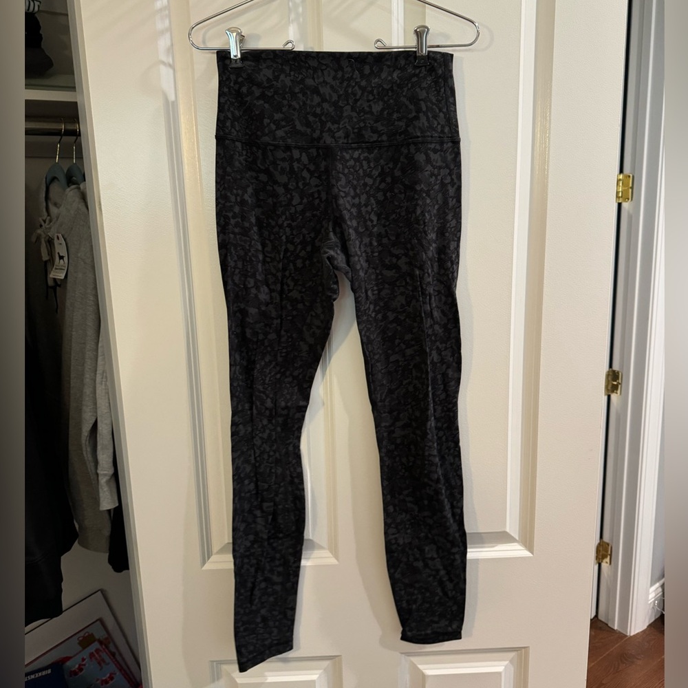 Lululemon Align High Rise Leggings Black Camo Size 6 Yoga Pants